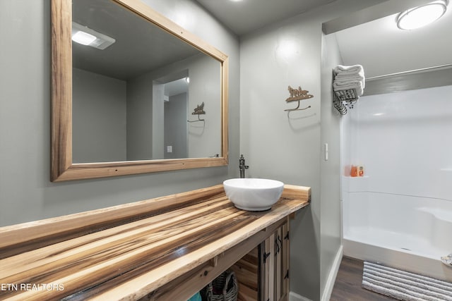 2214 Lincoln St, Knoxville, TN 37920 - bathroom featuring wood finished floors and vanity