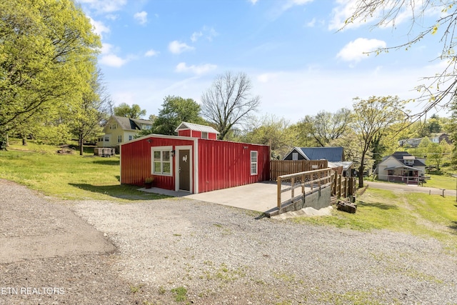 2214 Lincoln St, Knoxville, TN 37920 - view of outdoor structure with an outdoor structure and fence