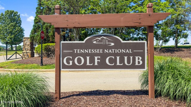 5252 Old Club Rd, Loudon, TN 37774