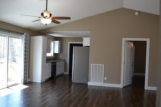 1382 Pilgrim Dr, Grimsley, TN 38565 - kitchen with ceiling fan, freestanding refrigerator, dishwashing machine, visible vents, and a sink