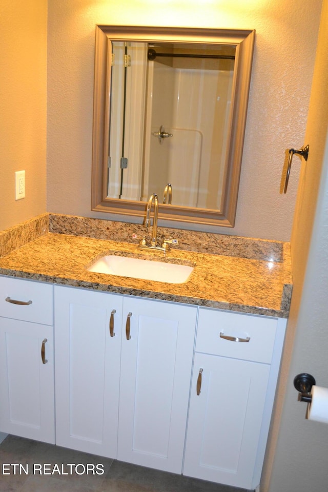 1382 Pilgrim Dr, Grimsley, TN 38565 - bathroom featuring vanity