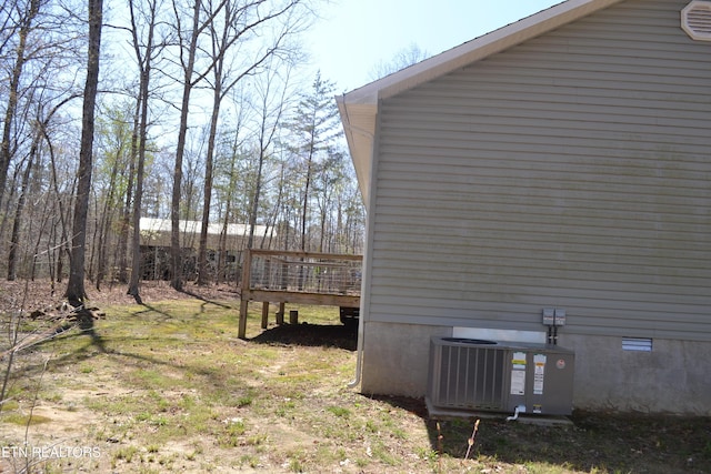 1382 Pilgrim Dr, Grimsley, TN 38565 - view of yard with central AC unit and a deck