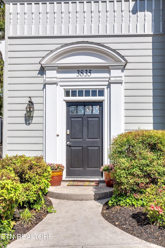 3835 SW Keowee Ave, Knoxville, TN 37919 - view of doorway to property
