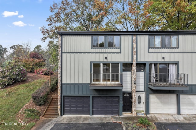 2020 Cherokee Bluff Dr, Knoxville, TN 37920 - photo 1