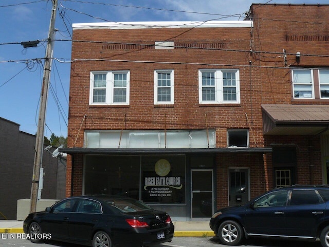 130 Main St, New Tazewell, TN 37825 - photo 1