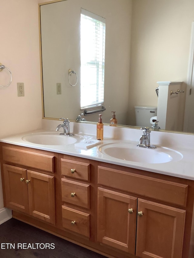 11608 San Martin Ln, Knoxville, TN 37934 - bathroom with toilet and double vanity