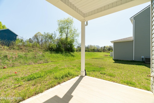 1133 Beacon Rd, Sevierville, TN 37876 - view of yard