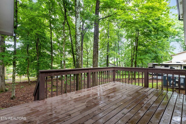 1104 Burning Tree Ln, Knoxville, TN 37923 - view of wooden terrace