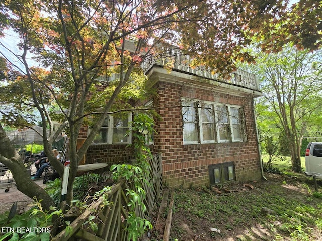 1000 Biddle St, Knoxville, TN 37914 - view of side of property featuring brick siding