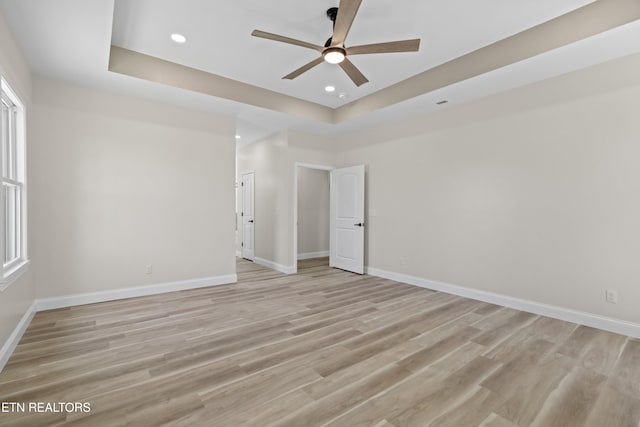322 Fairway Dr, Dandridge, TN 37725 - spare room featuring recessed lighting, light wood finished floors, baseboards, and ceiling fan