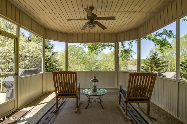 405 Tecumseh Pt, Loudon, TN 37774 - sunroom with ceiling fan