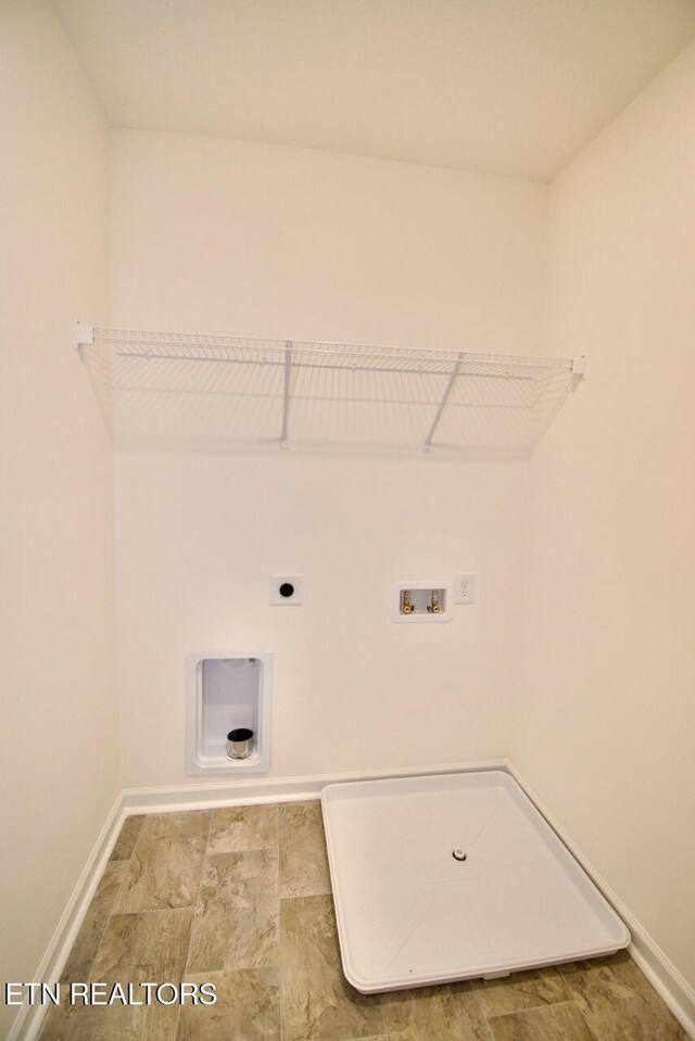 2141 Glen Crk, Knoxville, TN 37924 - clothes washing area featuring laundry area, washer hookup, baseboards, and hookup for an electric dryer