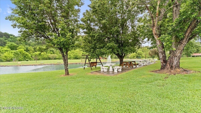 419 Mountain Thrush Dr, Townsend, TN 37882 - view of green lawn featuring a water view