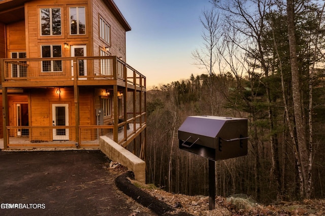 4164 Chamberlain Ln, Sevierville, TN 37862 - view of home's exterior featuring a balcony