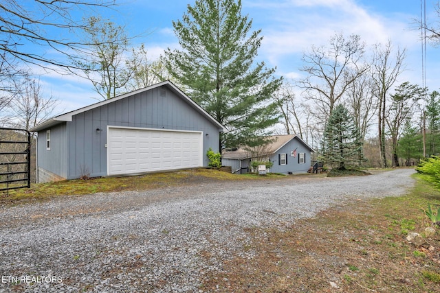 view of detached garage