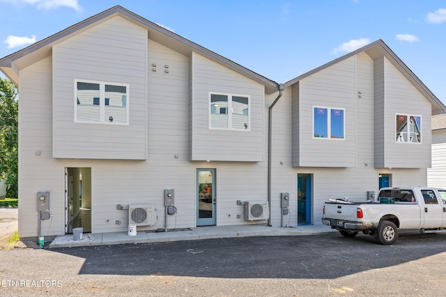 105 E Oldham Ave Unit 103, Knoxville, TN 37917 - back of property featuring a cooling unit