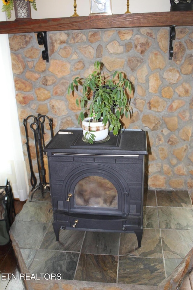 205 Maggie Valley Dr, Jamestown, TN 38556 - details featuring a wood stove