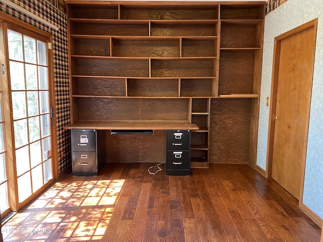 118 Mohawk Rd, Oak Ridge, TN 37830 - unfurnished office featuring dark wood-type flooring and wallpapered walls