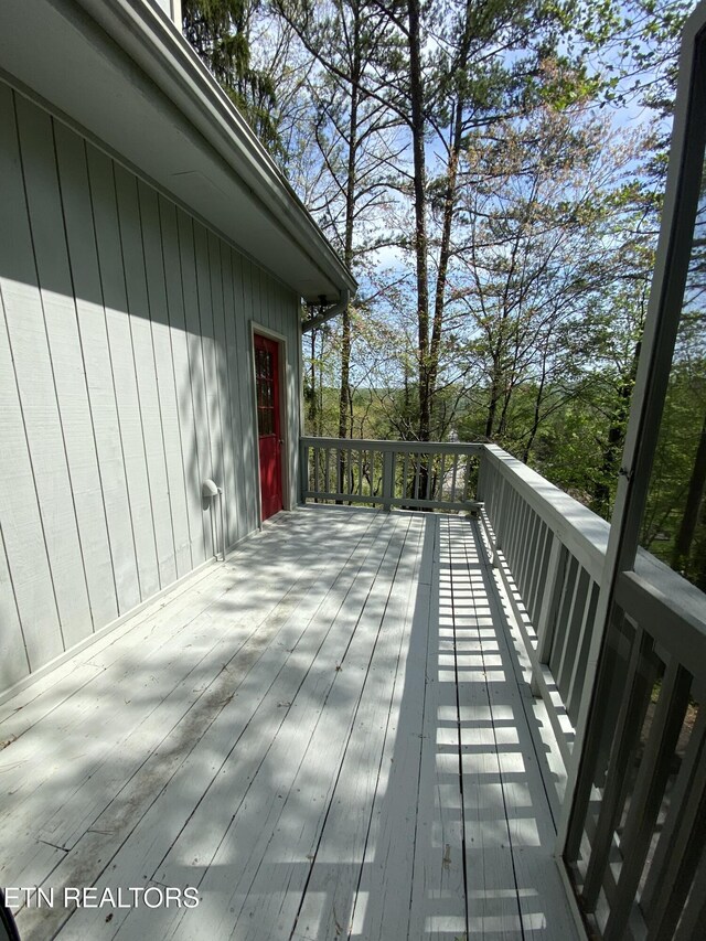 118 Mohawk Rd, Oak Ridge, TN 37830 - view of wooden terrace