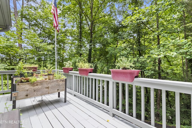 118 Mohawk Rd, Oak Ridge, TN 37830 - view of wooden deck