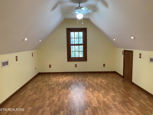 118 Mohawk Rd, Oak Ridge, TN 37830 - additional living space featuring baseboards, vaulted ceiling, a ceiling fan, visible vents, and wood finished floors
