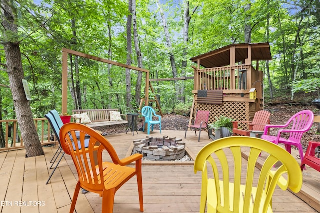 118 Mohawk Rd, Oak Ridge, TN 37830 - wooden deck featuring an outdoor fire pit