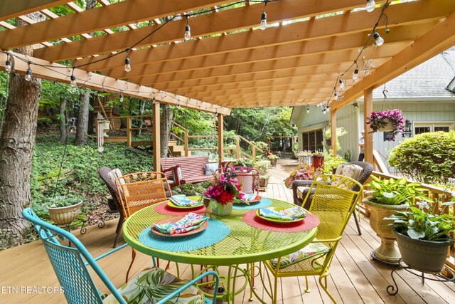118 Mohawk Rd, Oak Ridge, TN 37830 - deck featuring a pergola and outdoor dining space