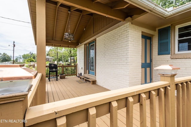 537 Wilson St, Newport, TN 37821 - wooden terrace featuring a porch