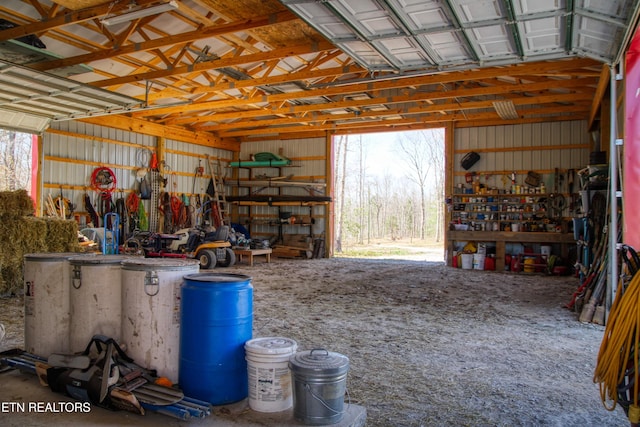 2025 Allardt Tinch Rd, Jamestown, TN 38556 - view of garage