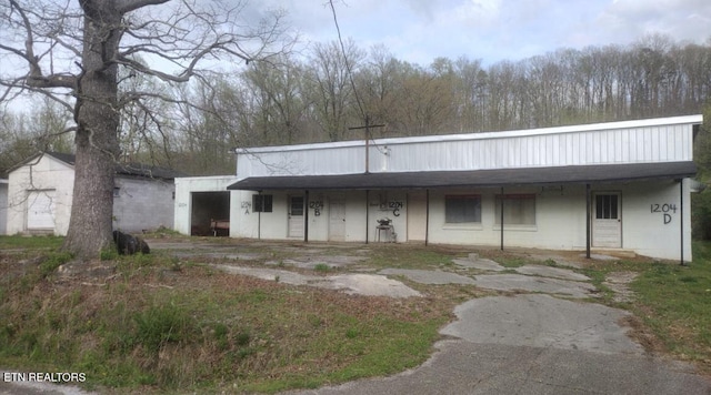 1204 Nashville Hwy, Lancing, TN 37770