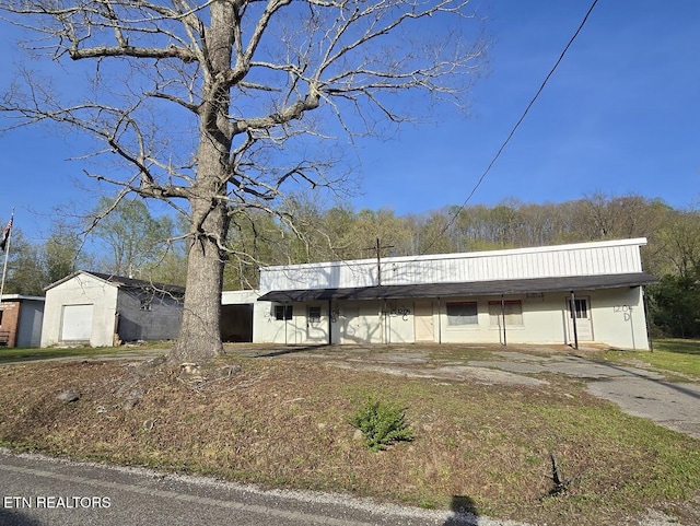 1204 Nashville Hwy, Lancing, TN 37770