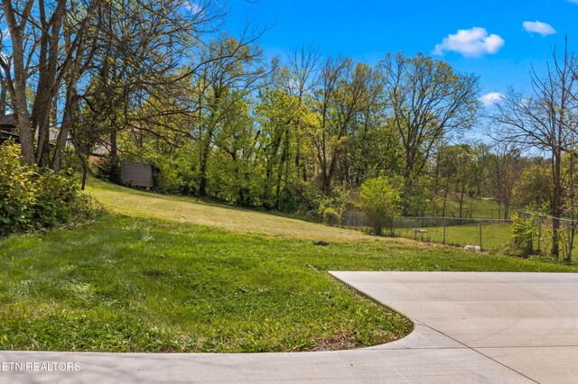 613 N St, Newport, TN 37821 - view of yard featuring fence