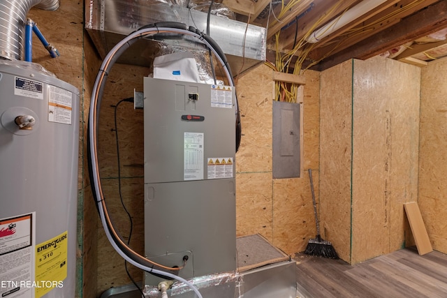 613 N St, Newport, TN 37821 - utilities featuring electric panel and water heater
