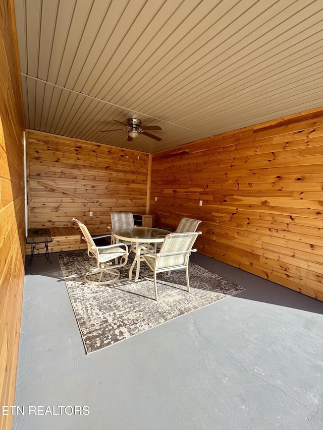 155 Oak Tree Ln, Sneedville, TN 37869 - view of patio / terrace featuring a ceiling fan and outdoor dining area
