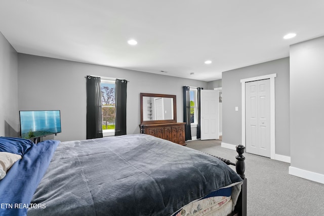 bedroom featuring baseboards, carpet floors, and recessed lighting