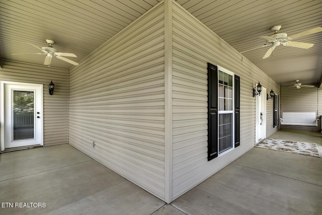 100 Coyatee Cir, Loudon, TN 37774 - view of patio / terrace featuring ceiling fan