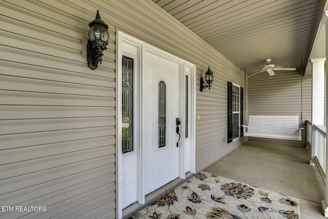 100 Coyatee Cir, Loudon, TN 37774 - doorway to property with covered porch and ceiling fan