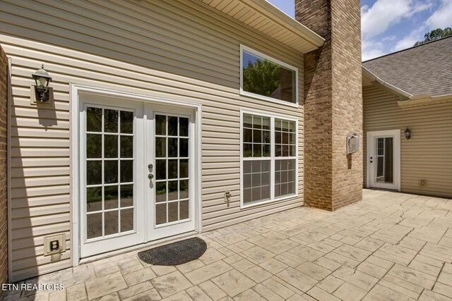 100 Coyatee Cir, Loudon, TN 37774 - view of patio featuring french doors