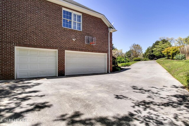 10320 Castlebridge Ct, Knoxville, TN 37922 - photo 3