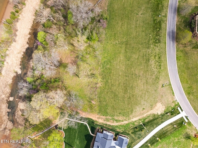 301 River Bank Trl, Loudon, TN 37774