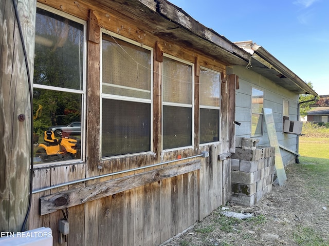 view of home's exterior