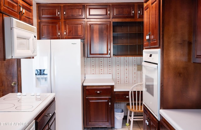 23 Windhaven Ln, Oak Ridge, TN 37830 - kitchen featuring light countertops and white appliances