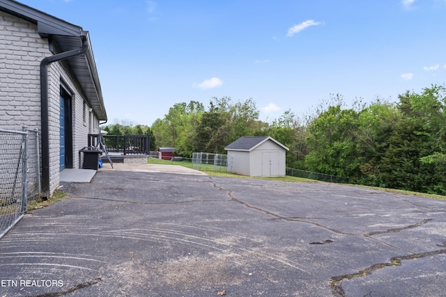 exterior space with driveway