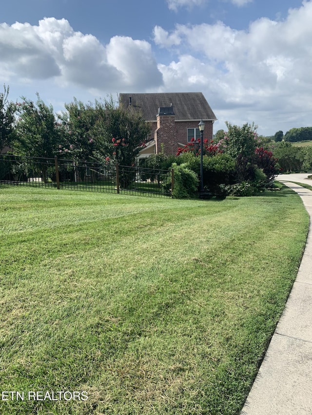 11969 Lakehurst Ln, Knoxville, TN 37934 - view of yard