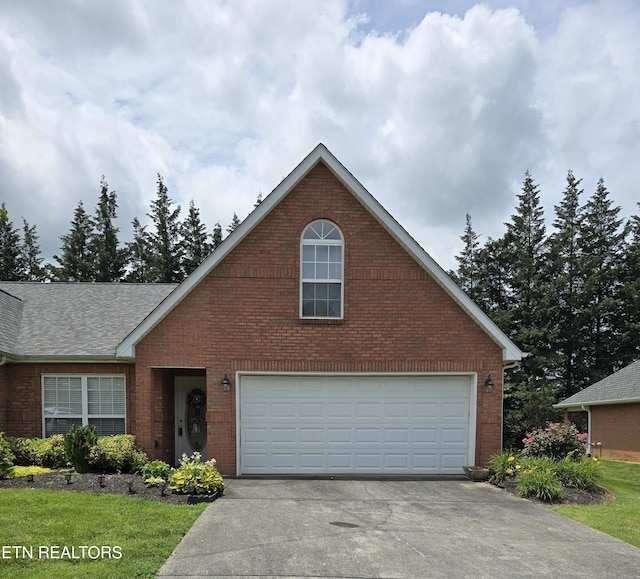 2921 Dominion Dr, Maryville, TN 37803 - photo 2