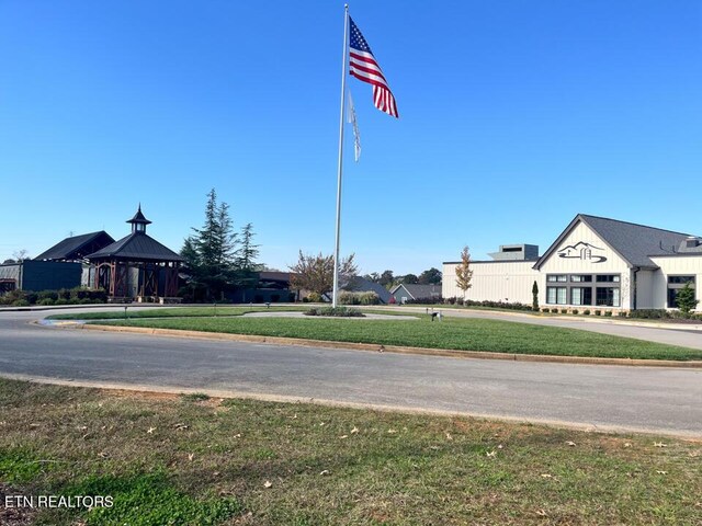 107 Chestnut Ln, Loudon, TN 37774