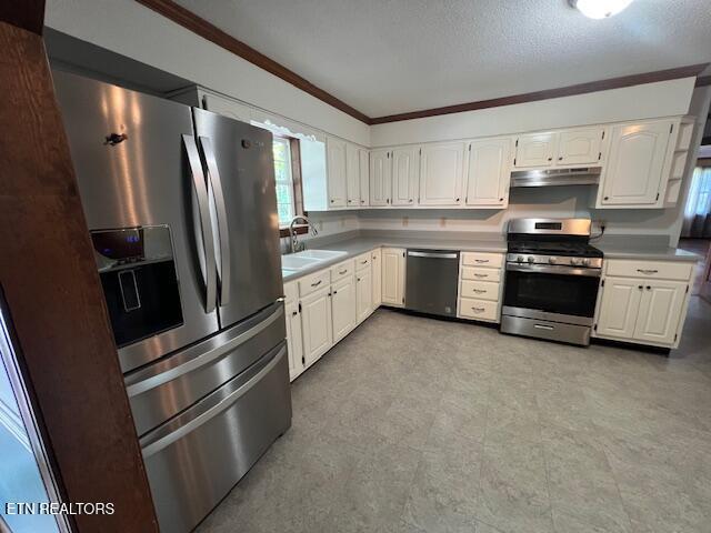 205 Hickory Ln, Jacksboro, TN 37757