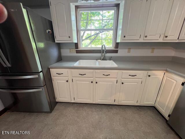 205 Hickory Ln, Jacksboro, TN 37757