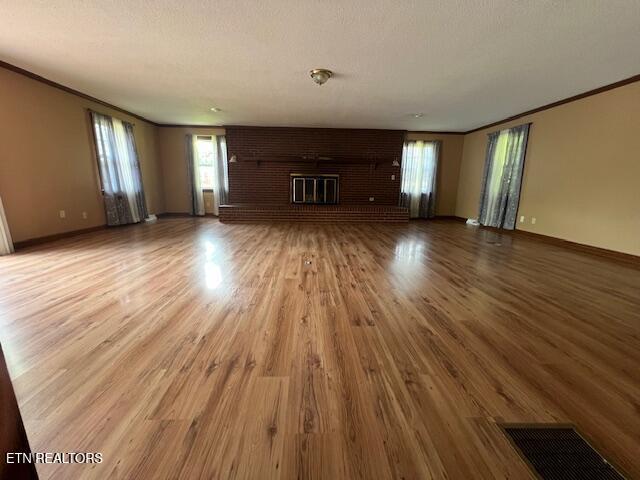 205 Hickory Ln, Jacksboro, TN 37757
