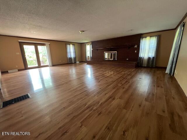205 Hickory Ln, Jacksboro, TN 37757